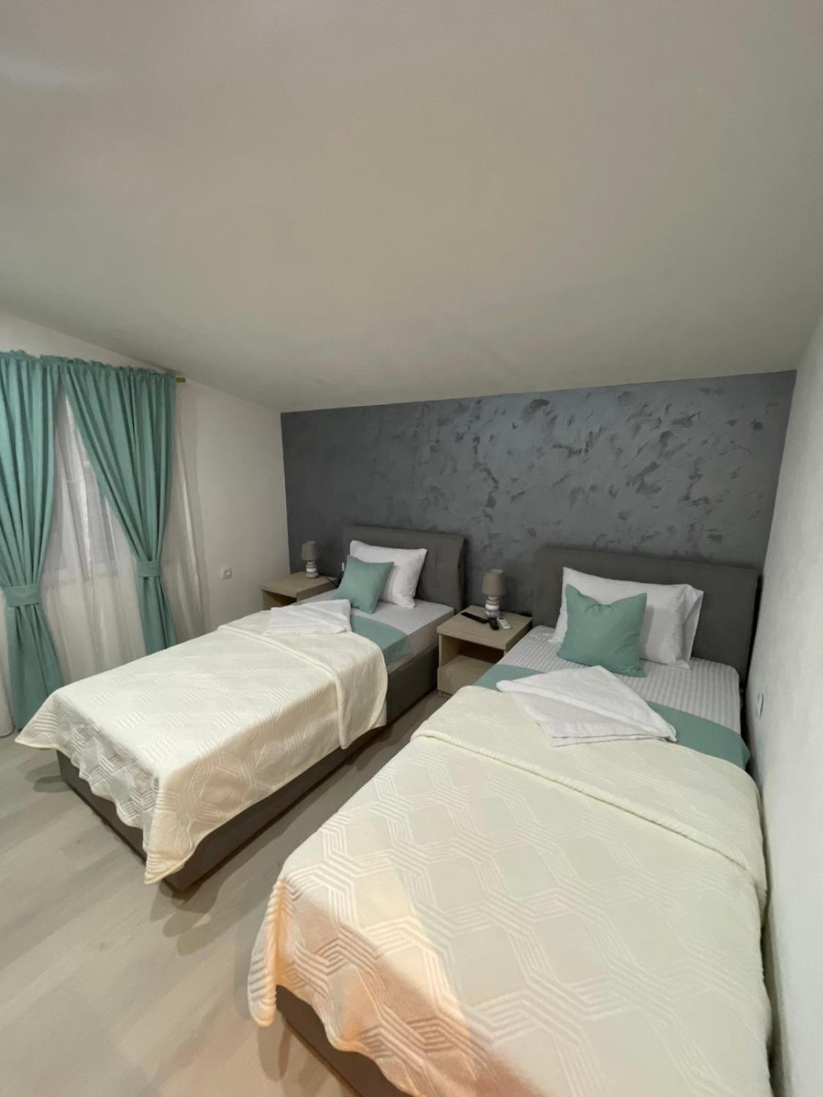 Apartments Zejak Mitrovici  Екстериор снимка