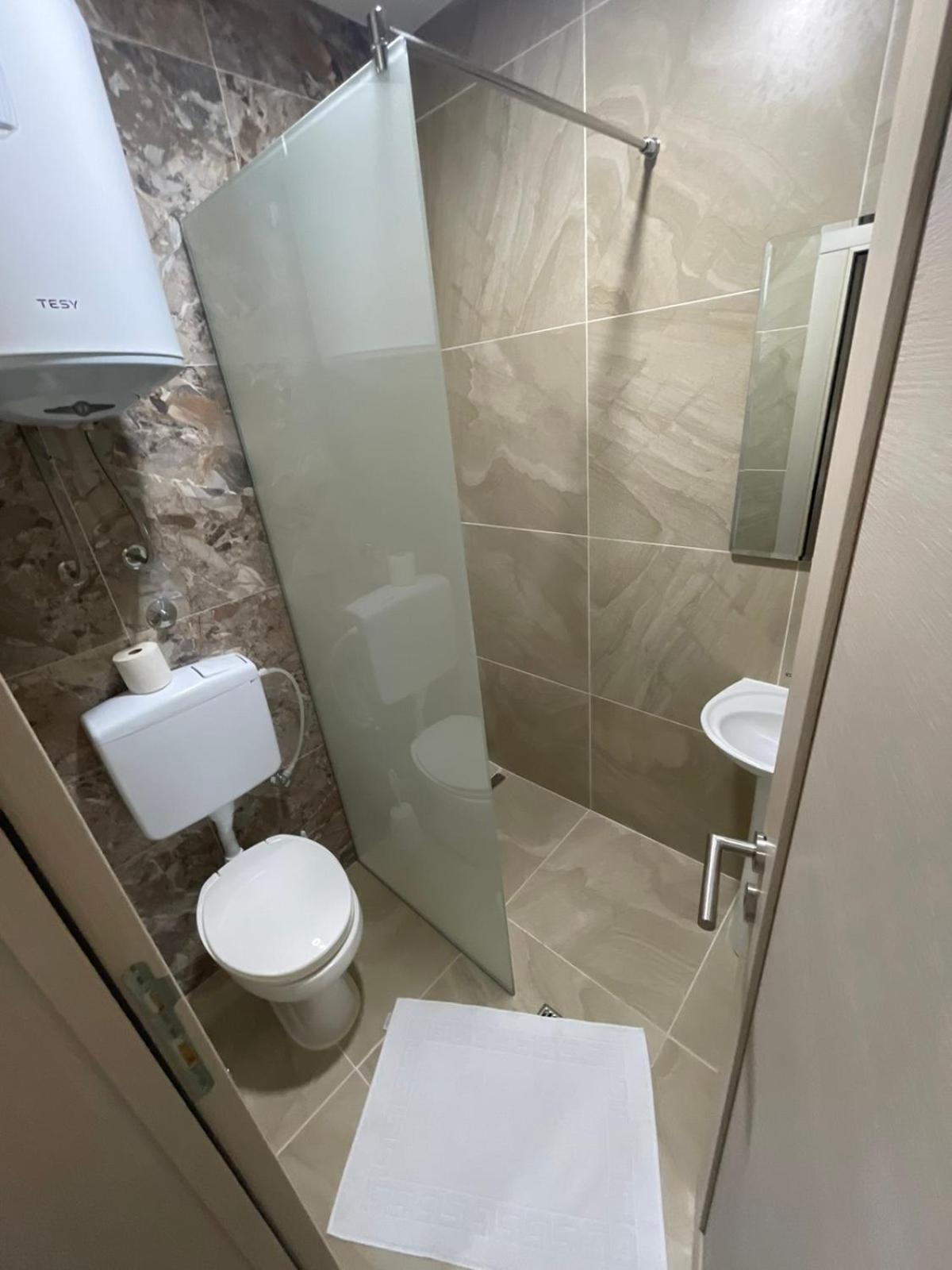 Apartments Zejak Mitrovici  Екстериор снимка