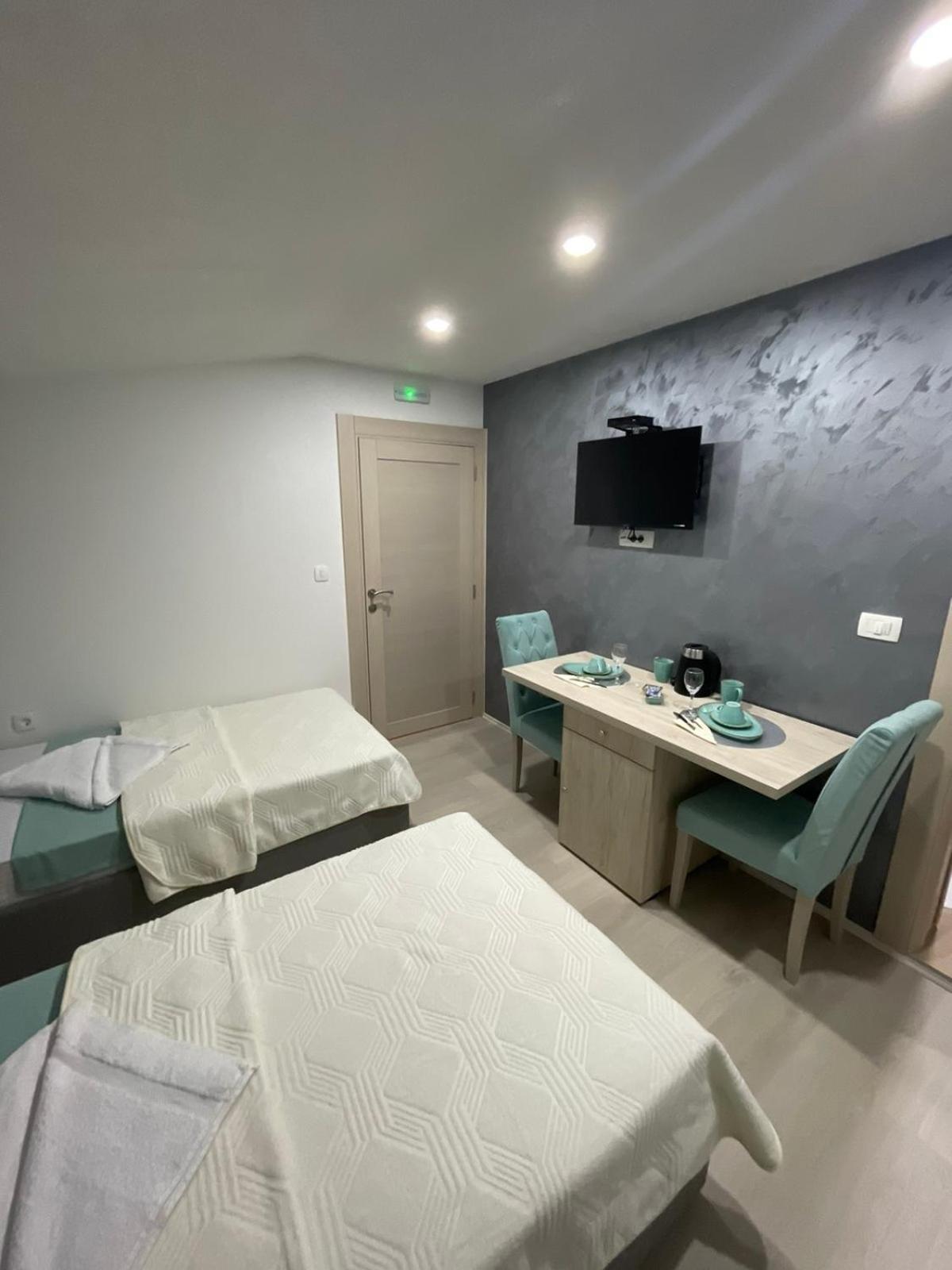 Apartments Zejak Mitrovici  Екстериор снимка